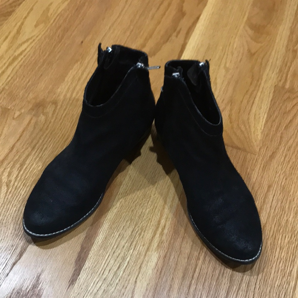 Dolce Vita ankle booties